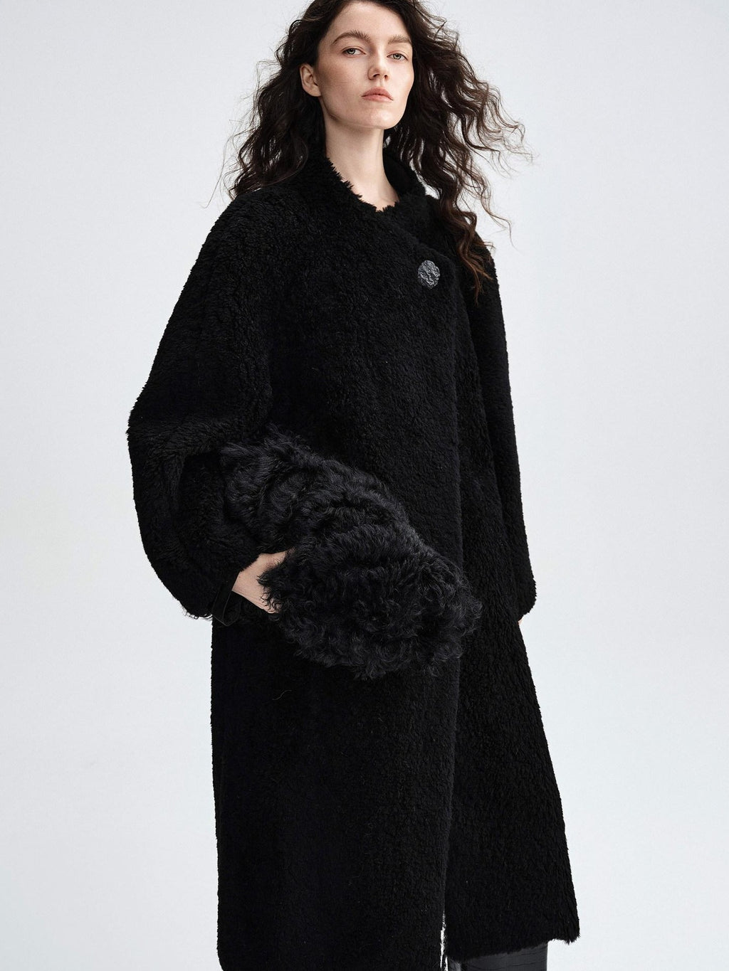 audreyyang Warm Thick Midlength Retro Loose Fit Stand Lamb Collar Women Wool Coats
