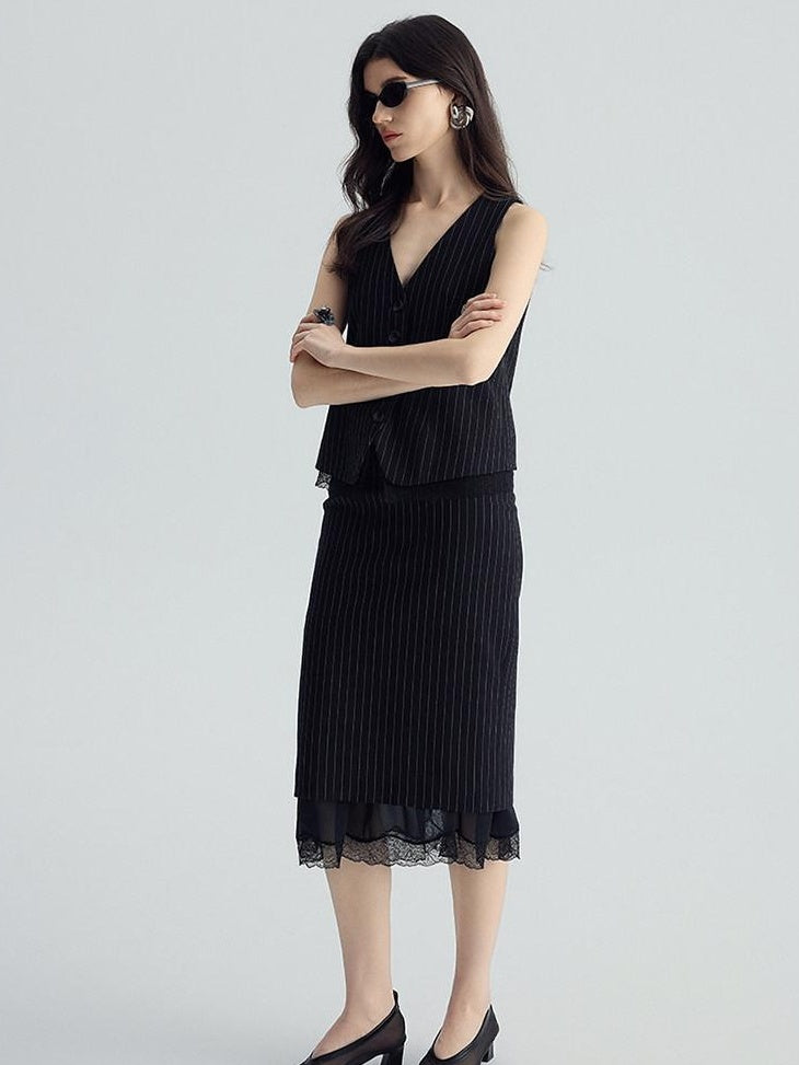 audreyyang Padded V-neck Striped Cropped Commuter Strap Women Black Single Button Vests