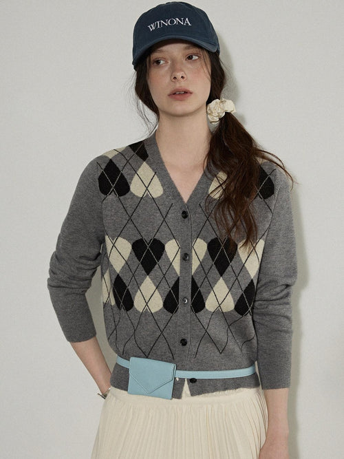 Lofi choose Acrylic Blend Colorblock Relaxed Fit Office Women Heart Buttoned Gray Cardigans