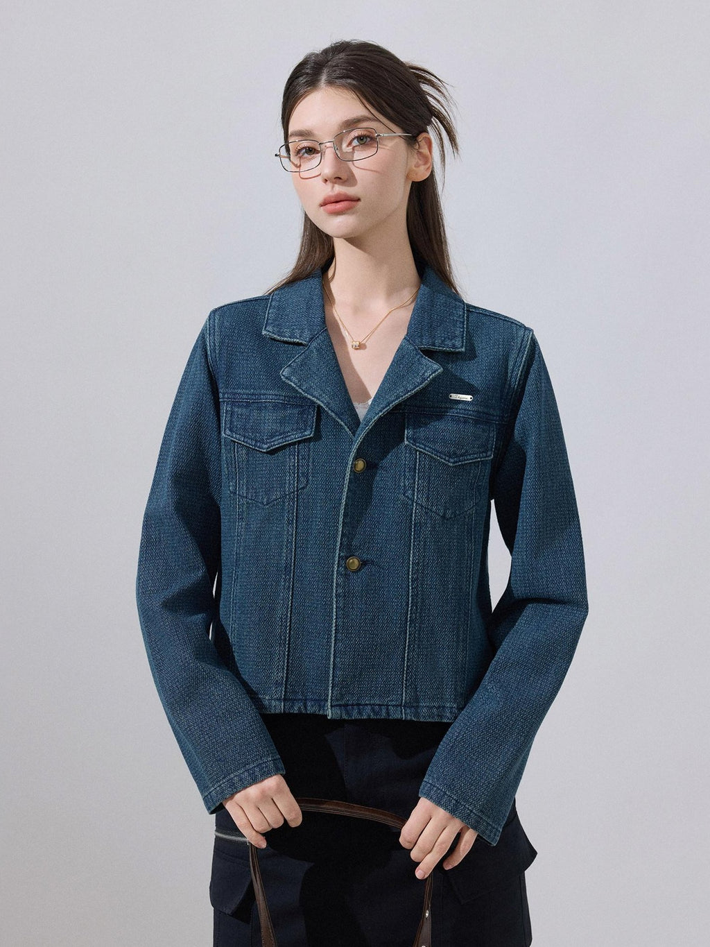 ikyou Cotton Blend Casual Regular Fit Short Button Blue Women Denim Jackets