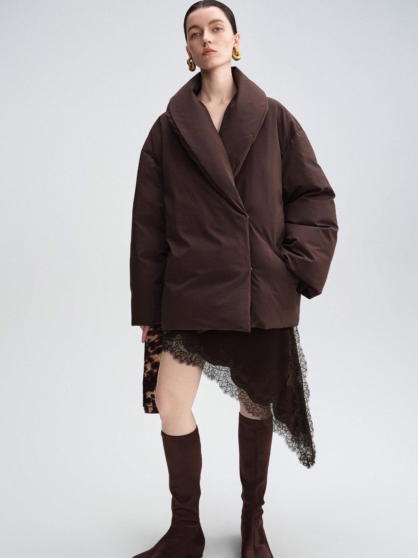audreyyang Warm 90% Duck Down Loose Casual Stand Collar Women Chocolate Brown Down Jackets
