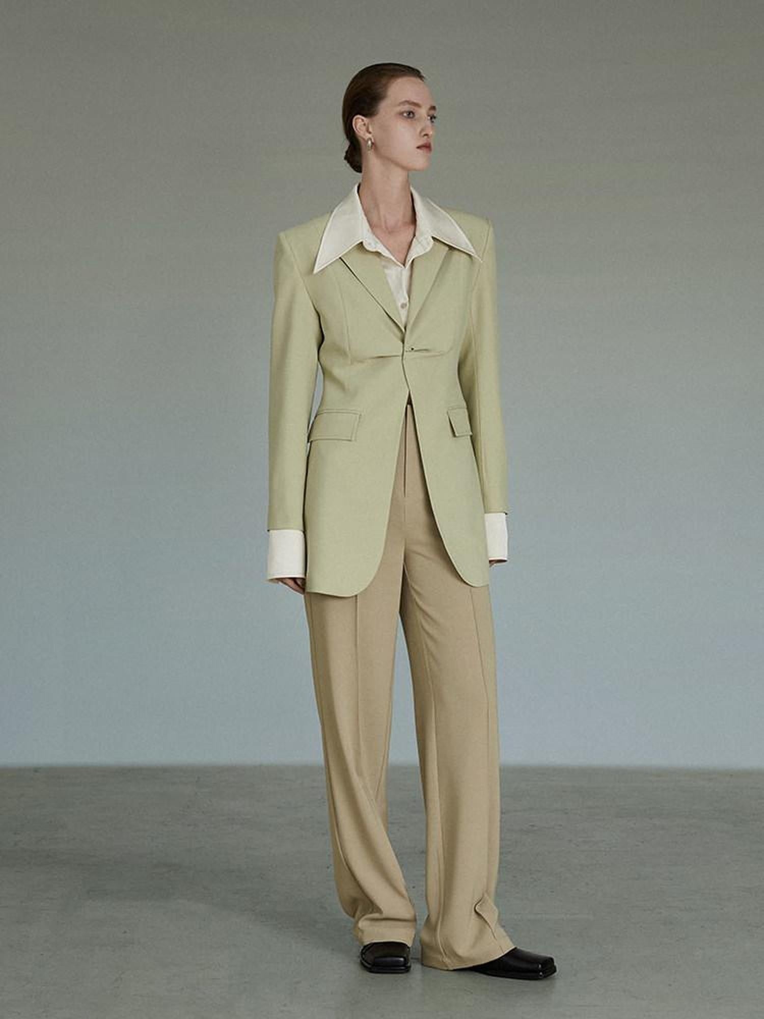 unspoken Streamlined Slim Fit Sage Green Notch Lapel Single Breasted Office Women Blazers