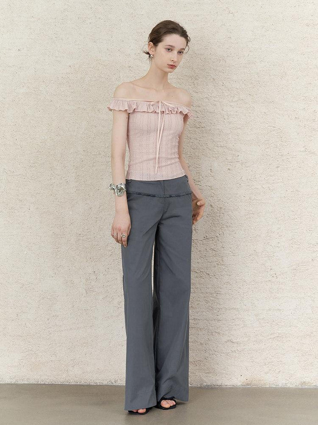 someonesometimes Lace Tie Slim Fit Short Solid Mauve Cream Daily Chic Off Shoulder Crop Tops