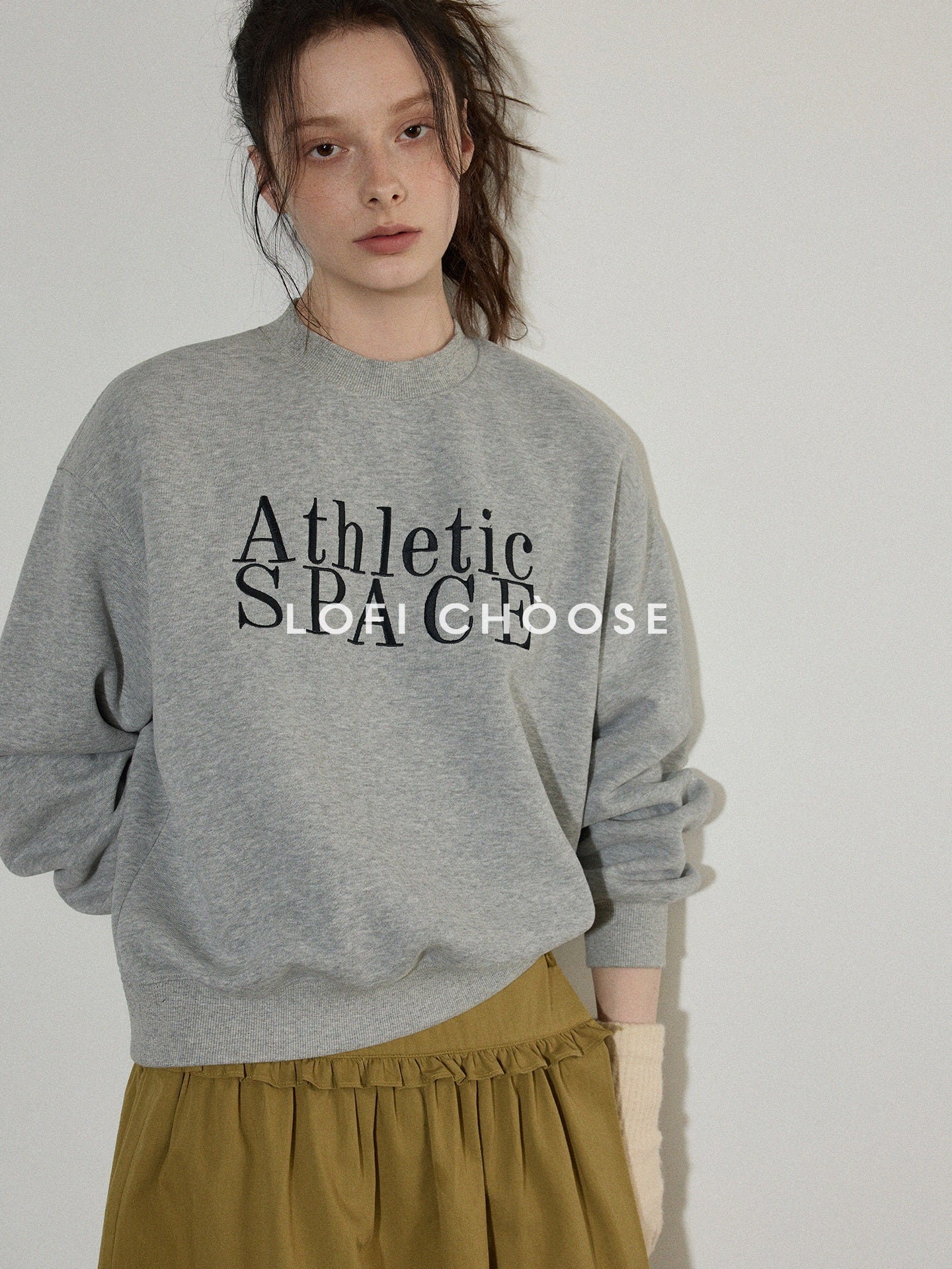Lofi_choose_Embroidered_Colorblock_Loose_Drop_Shoulder_Crewneck_Female_Cotton_Sweatshirt_MISSTT