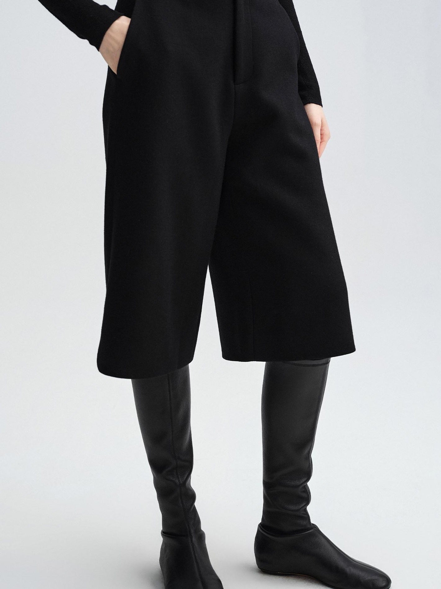 audreyyang Wool Blend Minimalist Wide Leg Natural Waist Womens Workwear Mid-Length Shorts