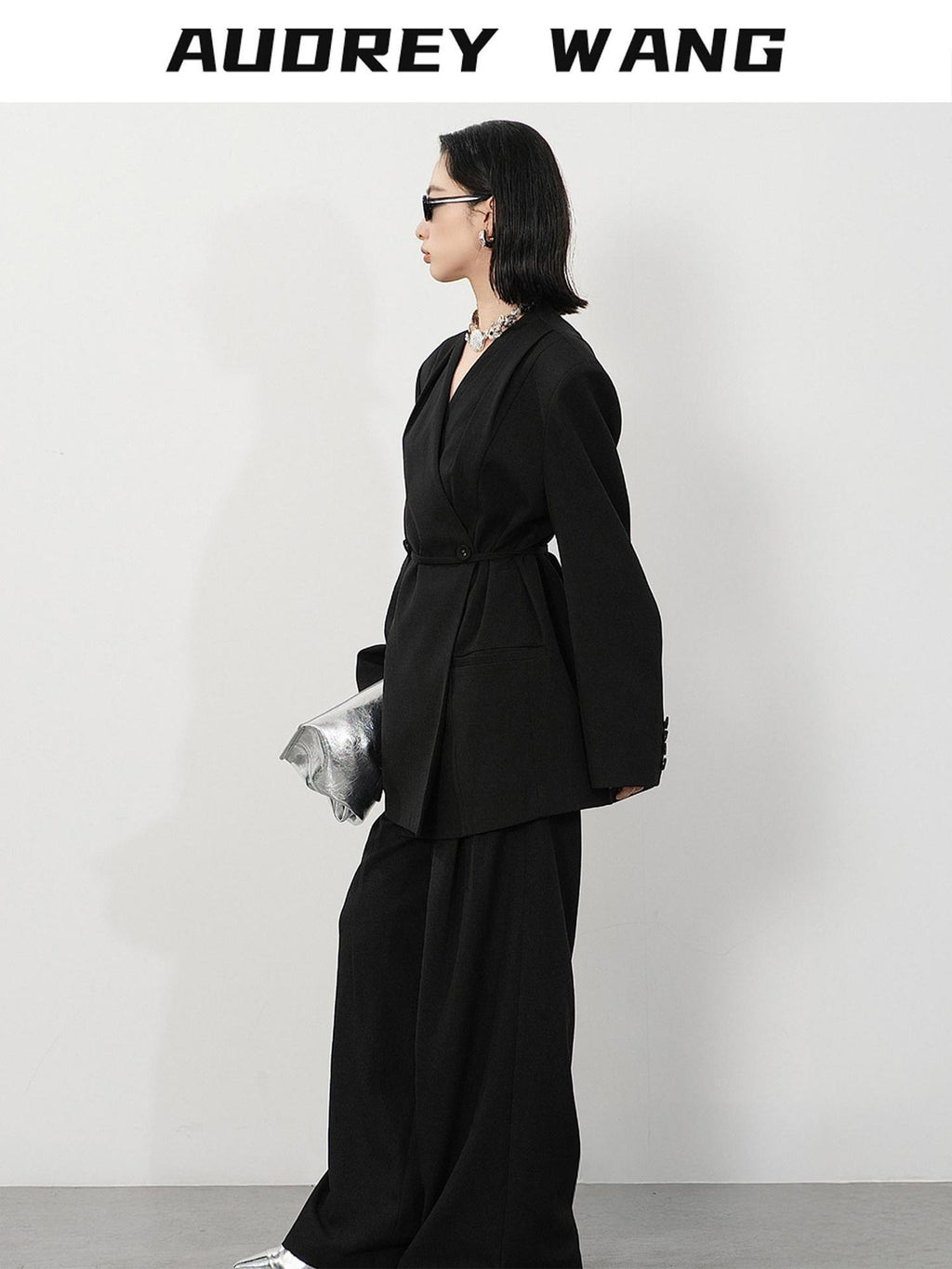audreyyang Pleated Double Breasted Oversized V-neck Mid Length Women Workwear Blazers