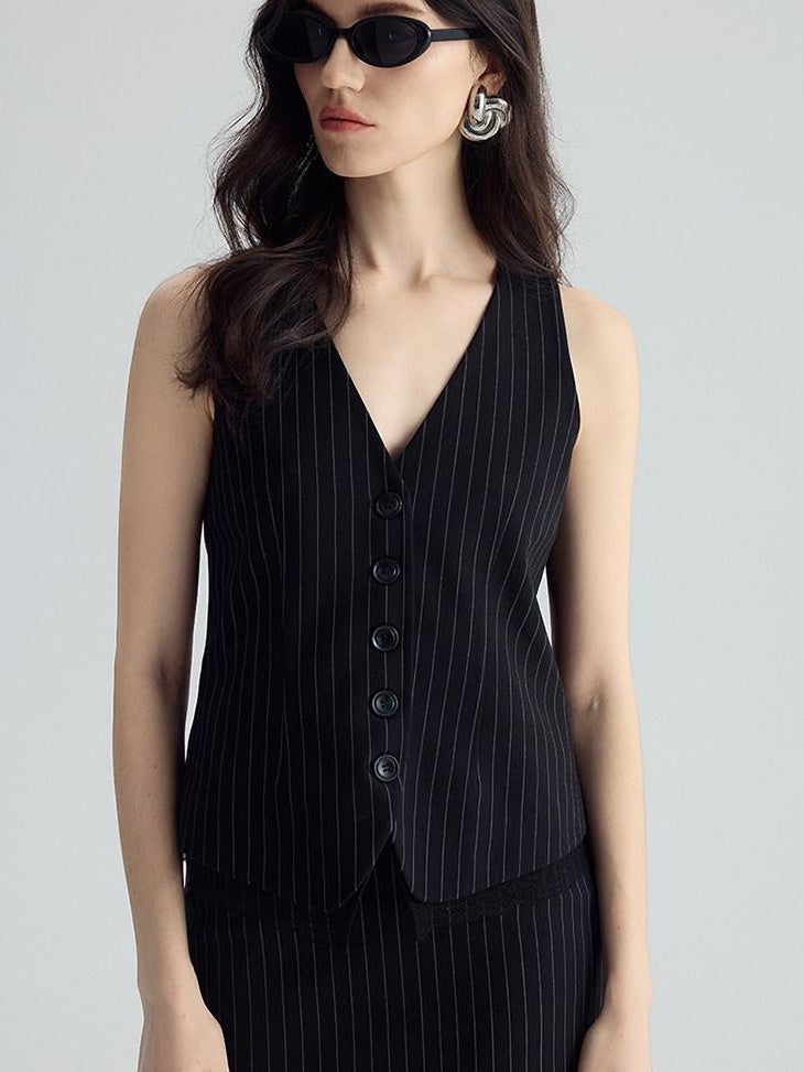 audreyyang Padded V-neck Striped Cropped Commuter Strap Women Black Single Button Vests
