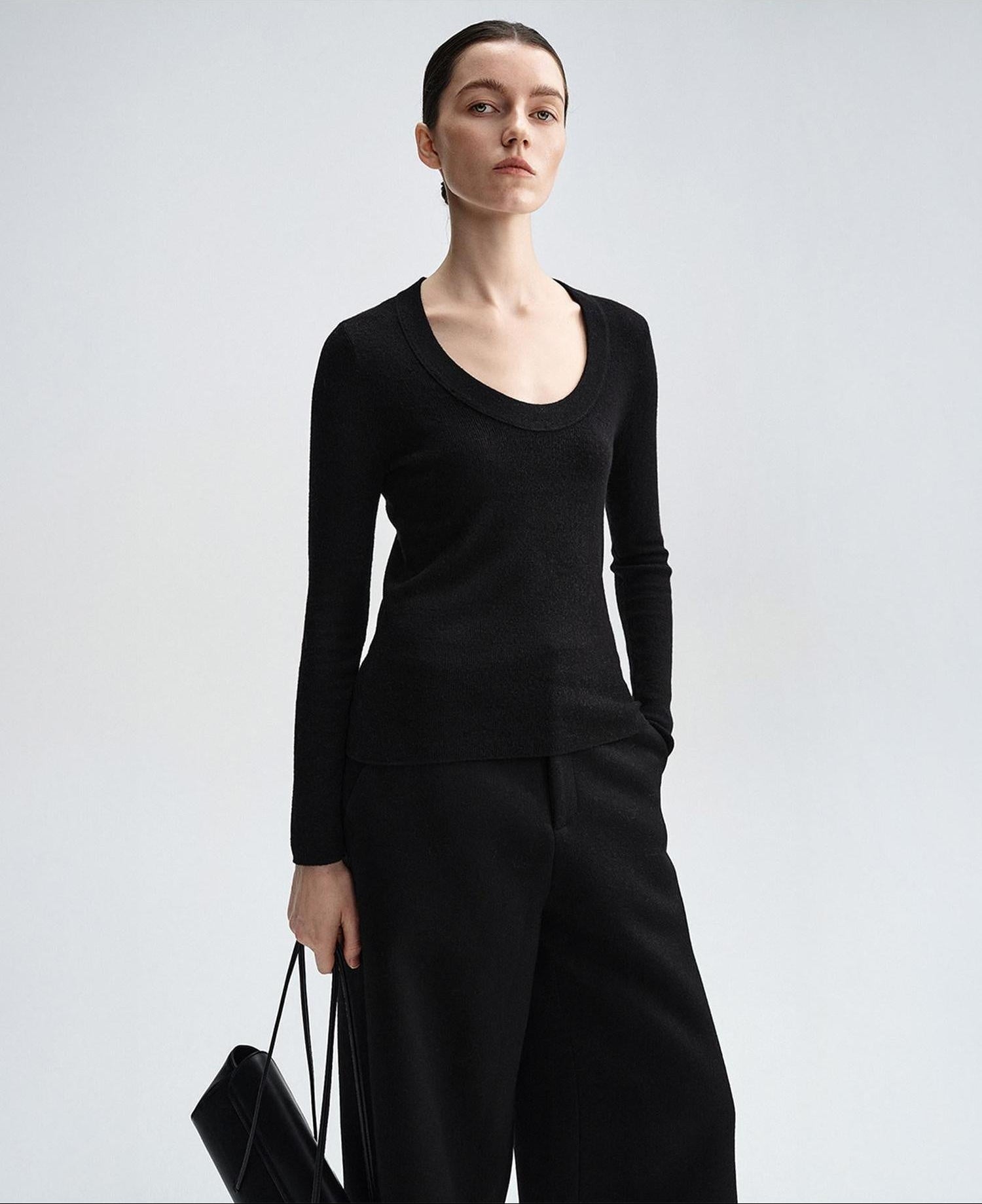 audreyyang Cozy 100% Wool Slim Fit Round Neck Pullover Women Knitwear Tops Sweaters