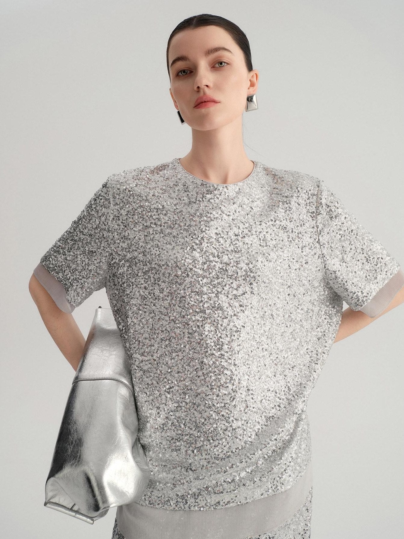 audreyyang Sparkling Sequin Casual Loose Fit Women Crew Neck Top & Skirt Sets