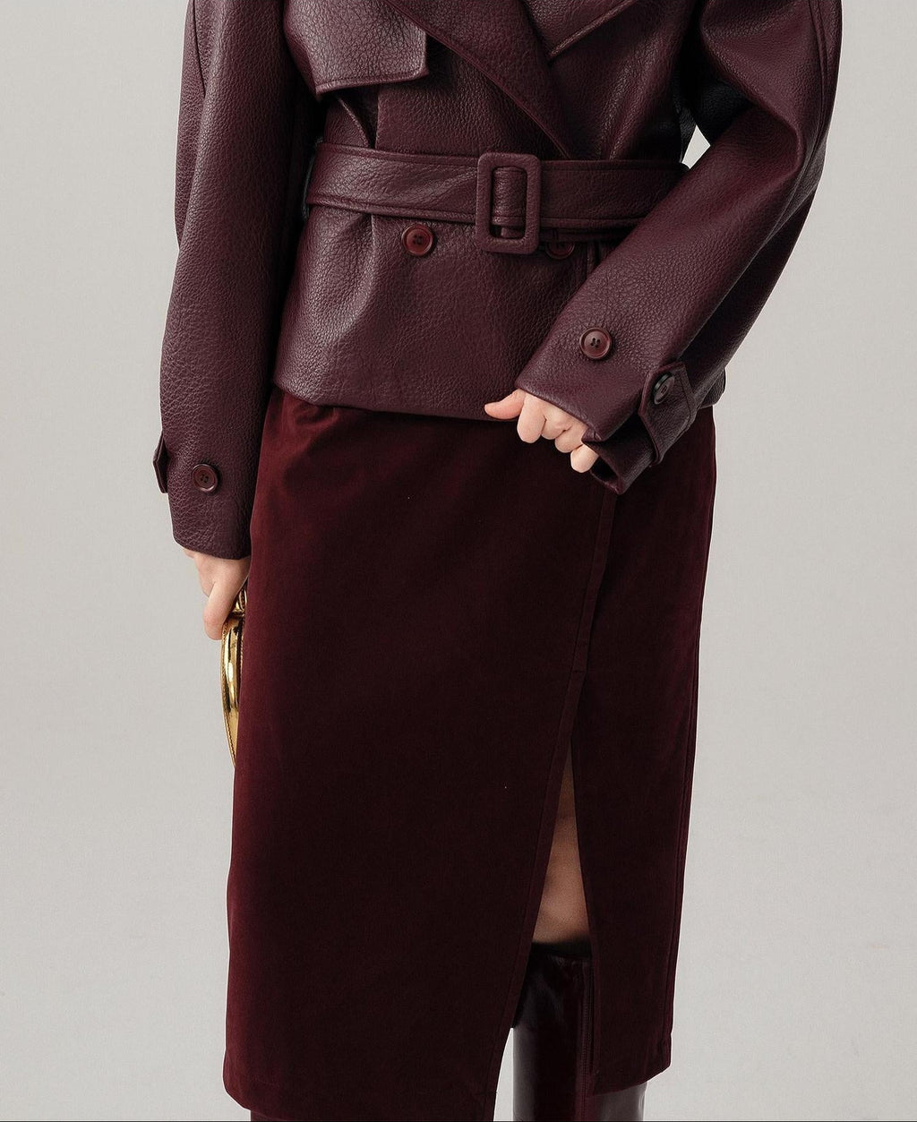 audreyyang Silky Polyester Blend Back Slit Slim Pencil Mid Rise Women Black Midi Skirts