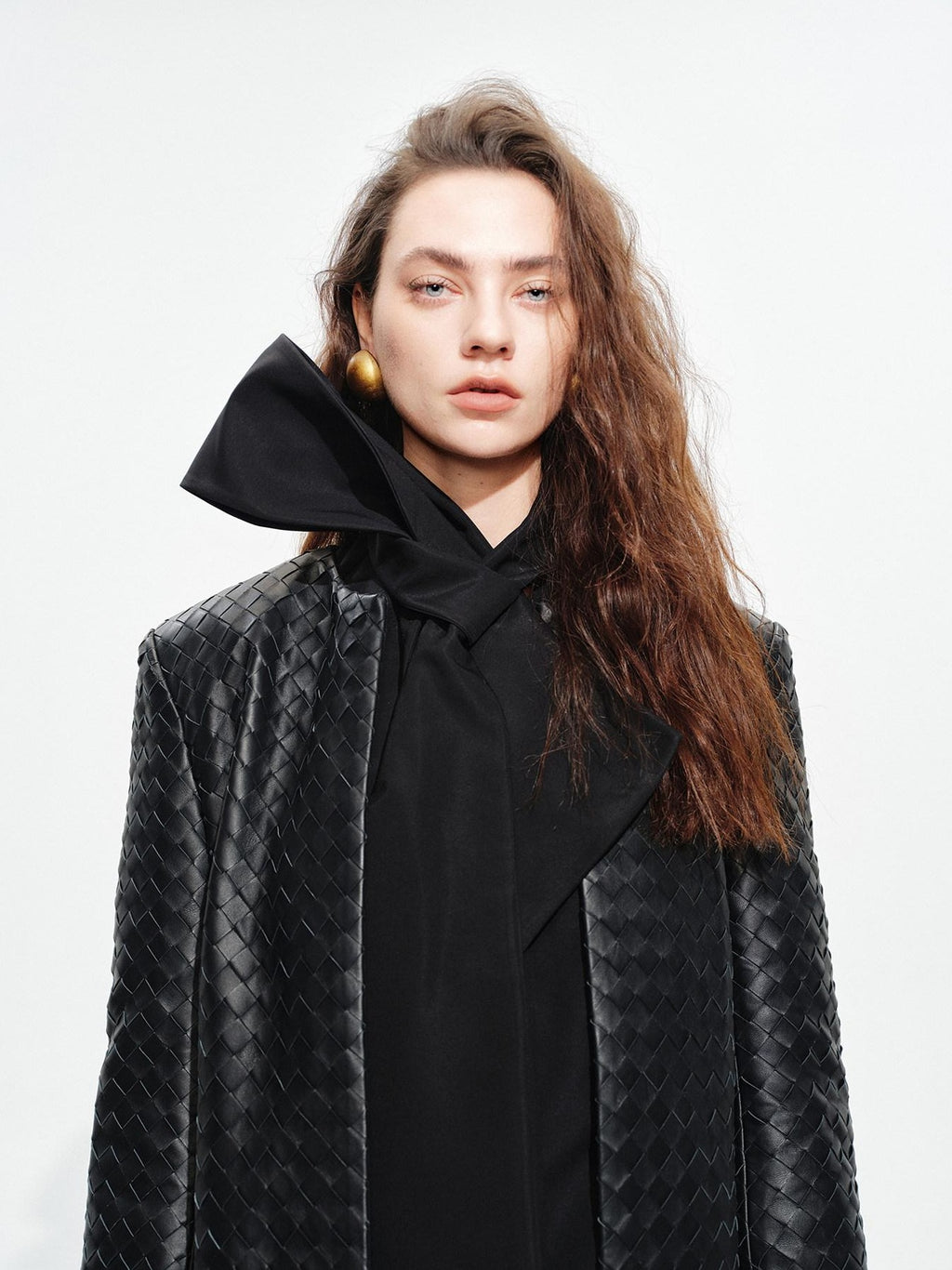 audreyyang Soft Lambskin Vintage Loose Fit Collarless Black Woven Women Leather Jackets