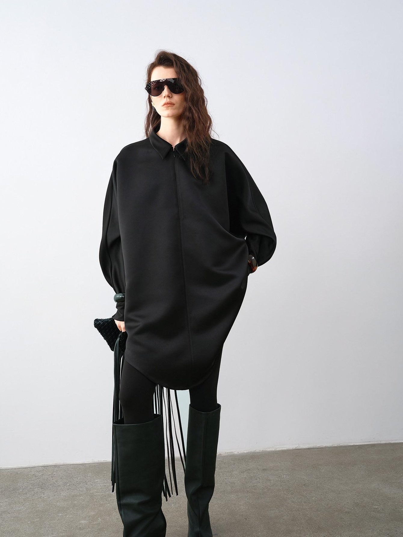 audreyyang Wrinkle Resistant Minimalist Loose Fit Turn Down Collar Women Polyester Shirts