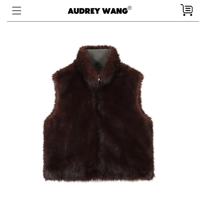 audreyyang_Warm_Reversible_Faux_Fur_Stand_Collar_Sleeveless_Relaxed_Olive_Short_Coat_MISSTT