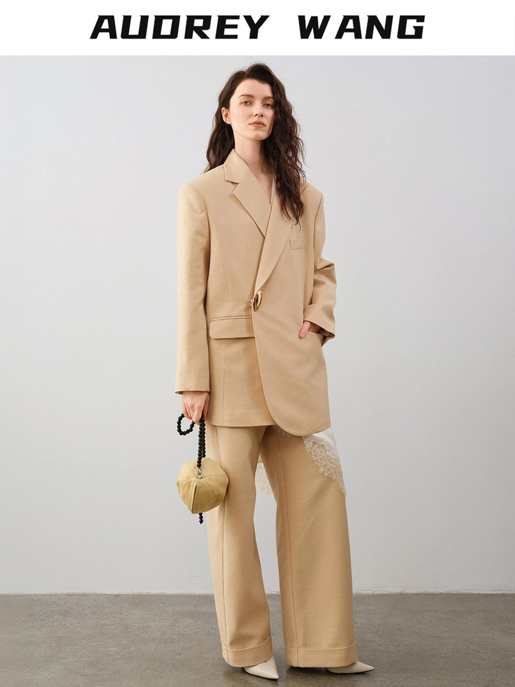 audreyyang Oversized Wool Single Button Notch Lapel Long Sleeve Women Cream Black Blazers