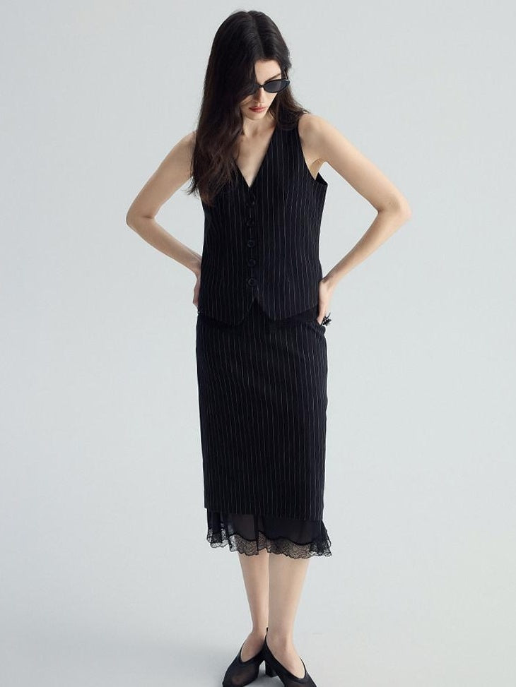 audreyyang Padded V-neck Striped Cropped Commuter Strap Women Black Single Button Vests