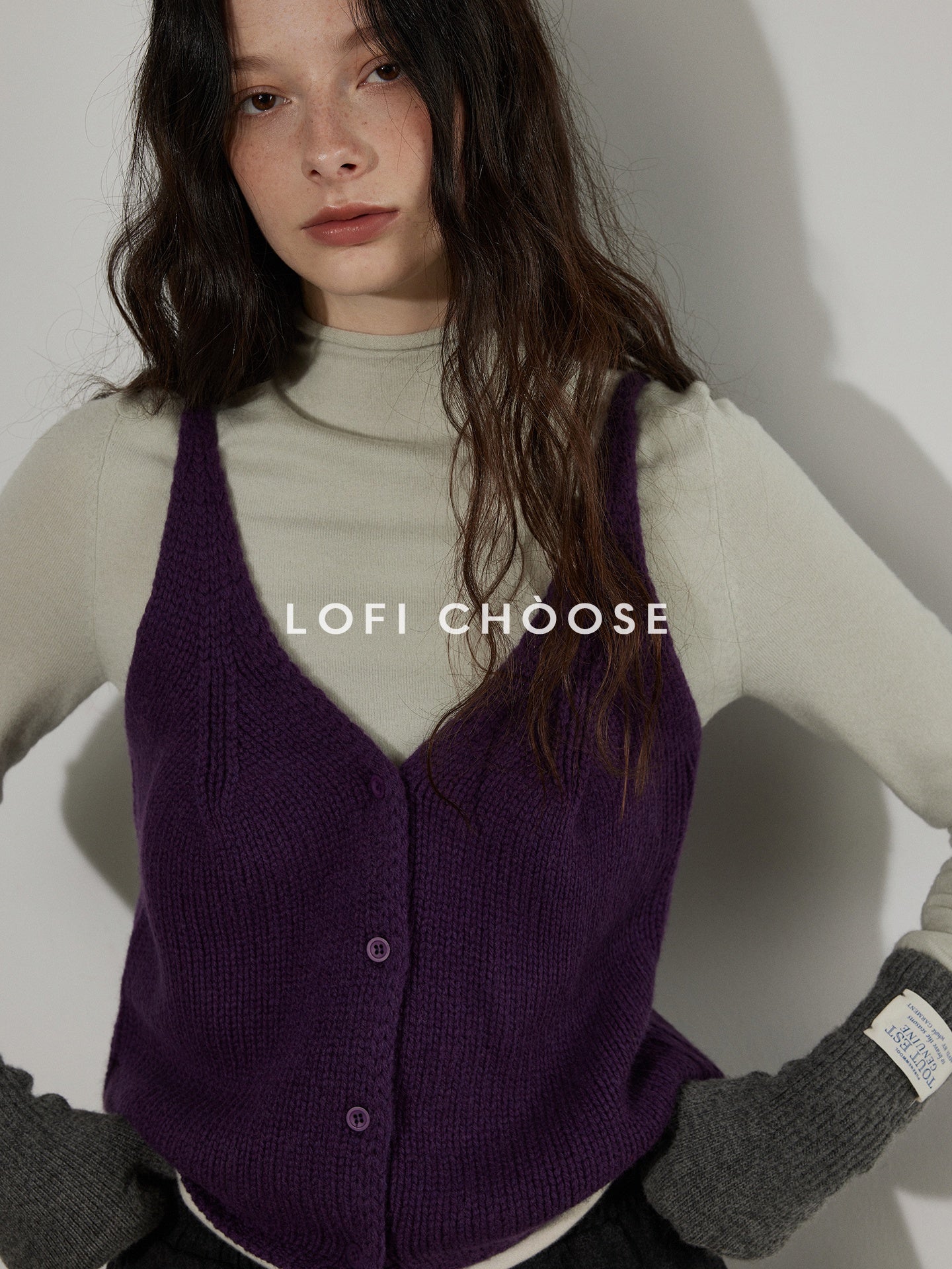 Lofi_choose_Pure_Wool_V-neck_Cropped_Button_Front_Office_Sleeveless_Knit_Women_Vests_MISSTT