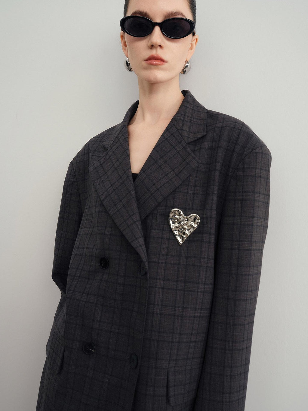 audreyyang Vintage Plaid Double Breasted Loose Fit Lapel Women Work Gray Blazers