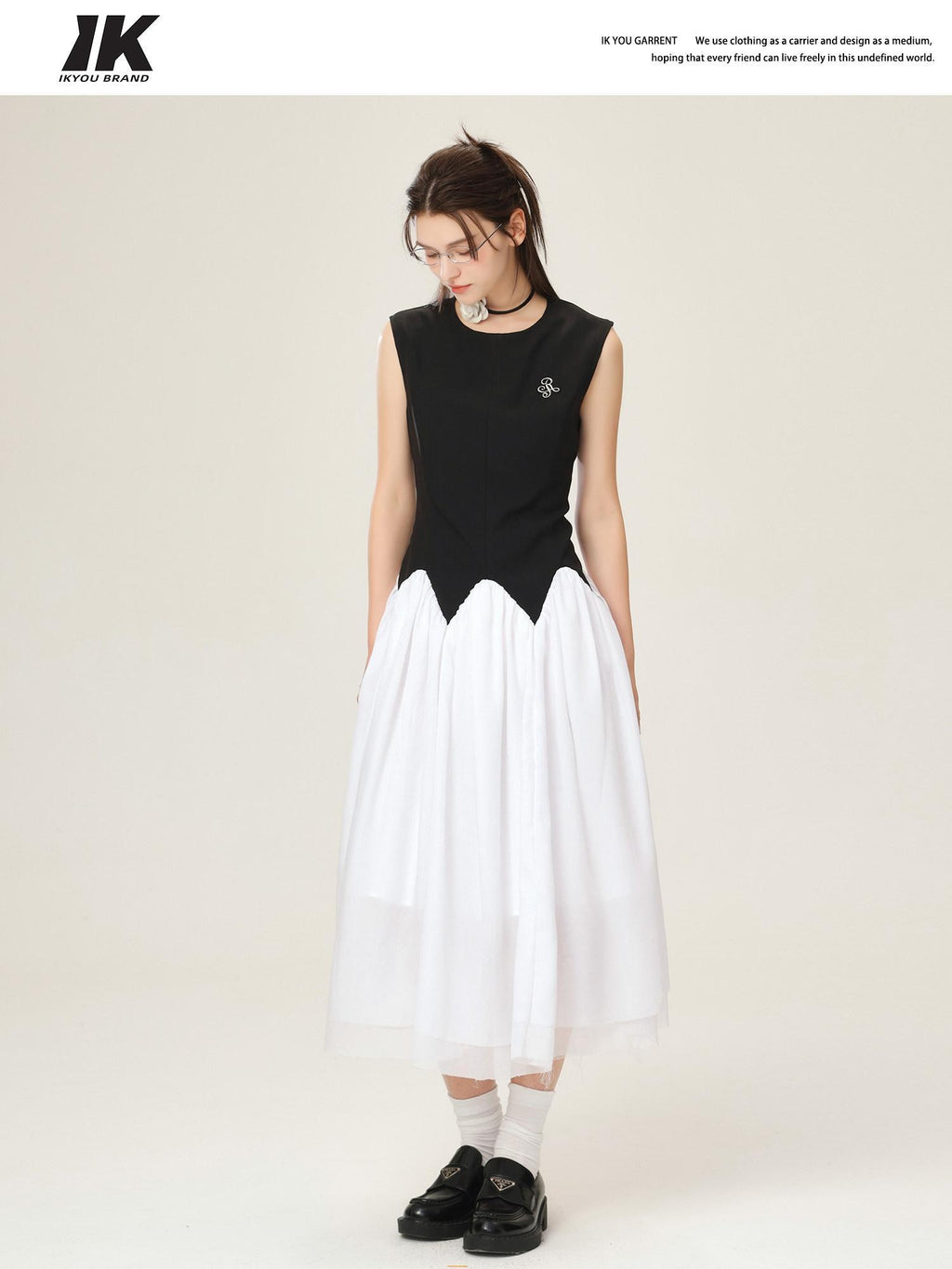 ikyou Office Minimal 3D Detail A Line Sleeveless Round Neck Black White Maxi Dresses