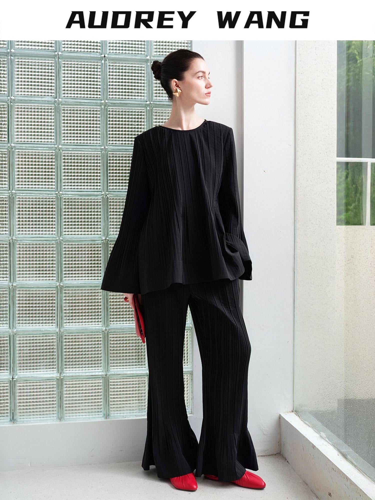 audreyyang Pleated Minimalist Office Loose Fit Bell Sleeve Women Black Polyester Blouses