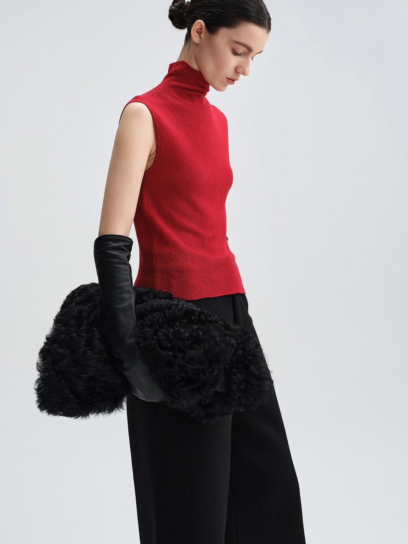 audreyyang Paris Red Slim 100 Percent Sheep Wool High Neck Sleeveless Off Shoulder Crop Tops