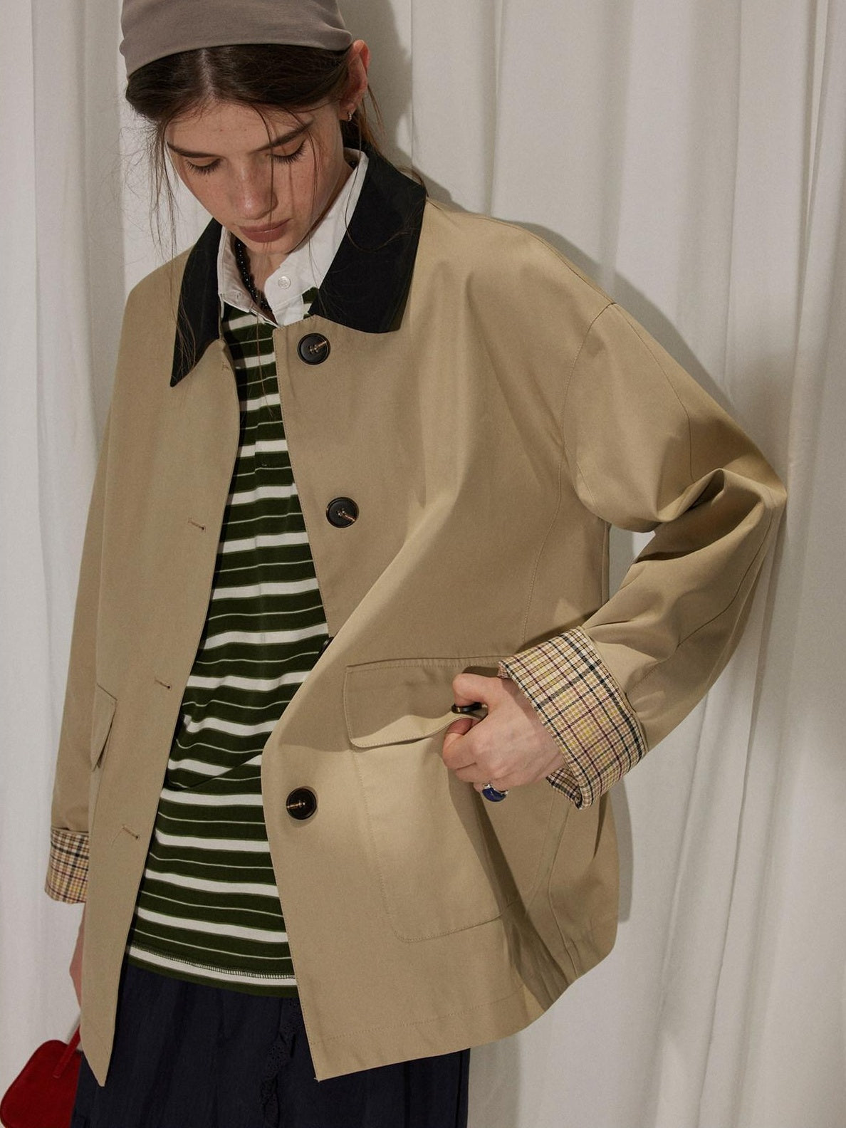 Lofi choose Cotton Blend Loose Fit Commuter Short Single Breasted Khaki Black Trench Coats