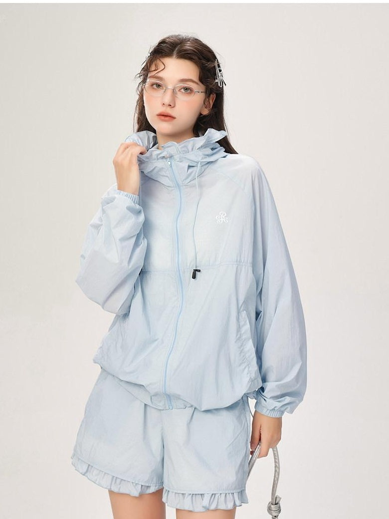 ikyou Upf50+ Breathable Nylon Ruffle Zip Commuter Relaxed Fit Women Top & Shorts Sets