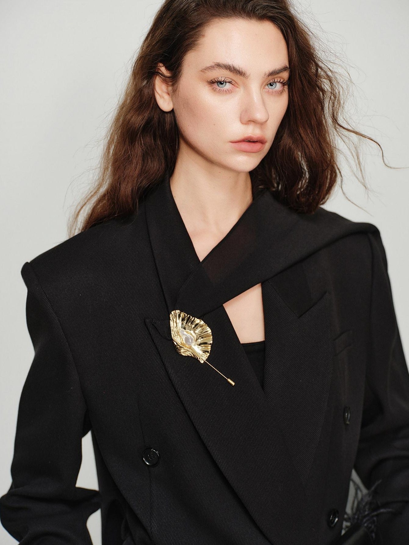 audreyyang Elegant Loose Fit Sash Double Breasted Notch Lapel Black Polyester Blazers