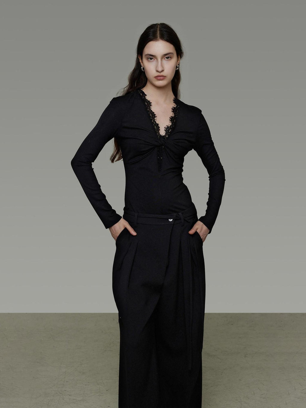 unspoken Breathable Lyocell Lace Slim Fit V-neck Long Sleeve Women Black Blouses
