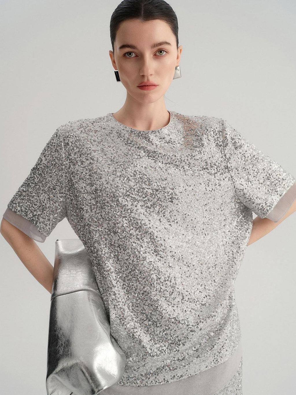 audreyyang Sparkling Sequin Casual Loose Fit Women Crew Neck Top & Skirt Sets
