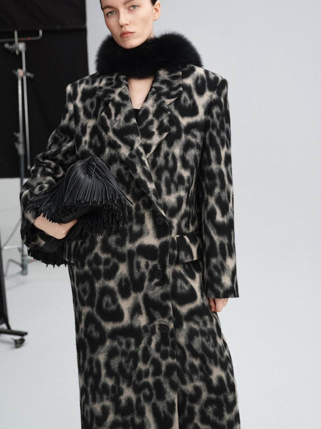 audreyyang Thick Wool Blend Retro Loose Leopard Double Breasted Lapel Long Coats