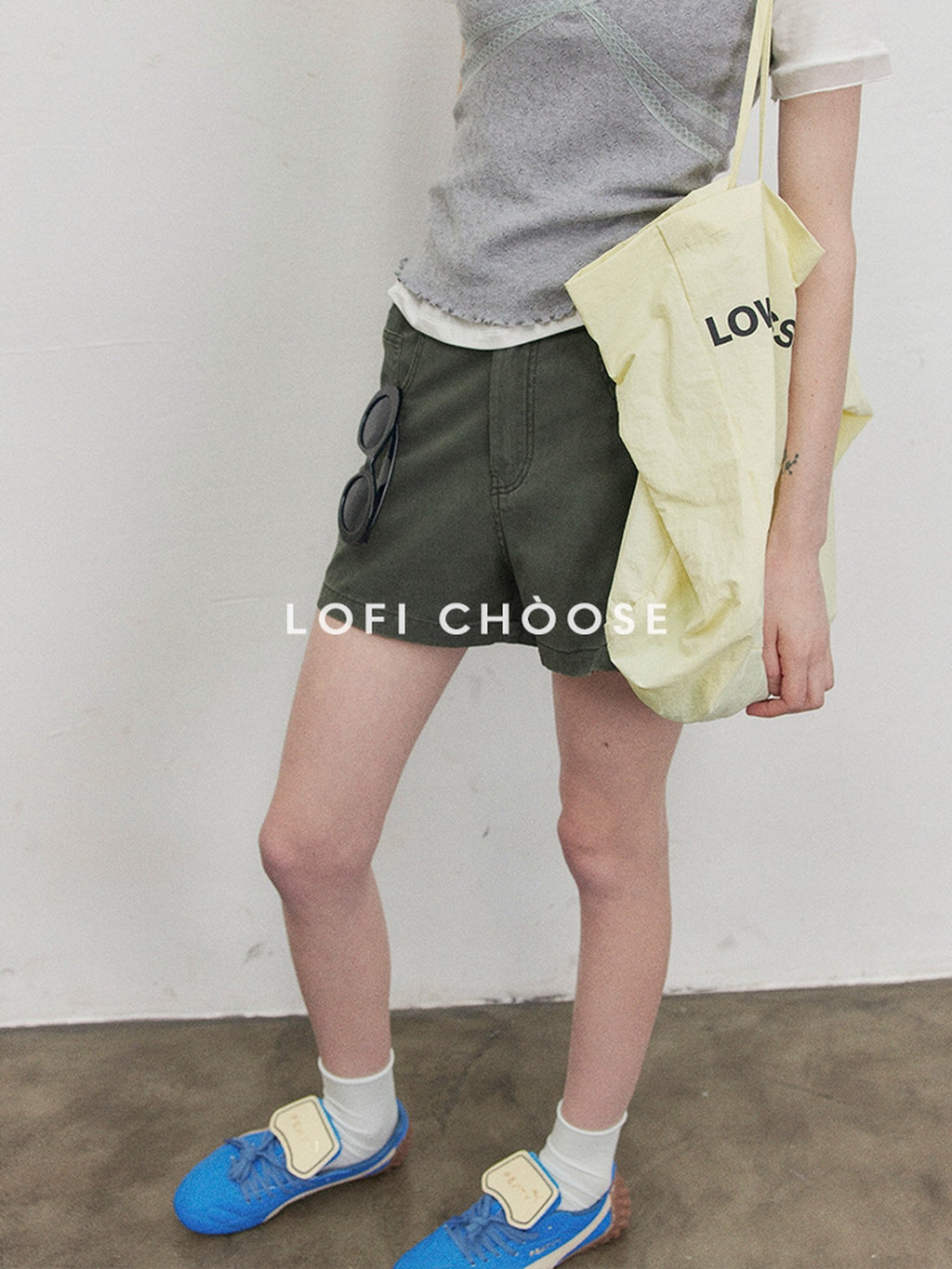 Lofi choose High Waist Distressed Loose Fit Women Zip Washed Green Mid-Length Shorts