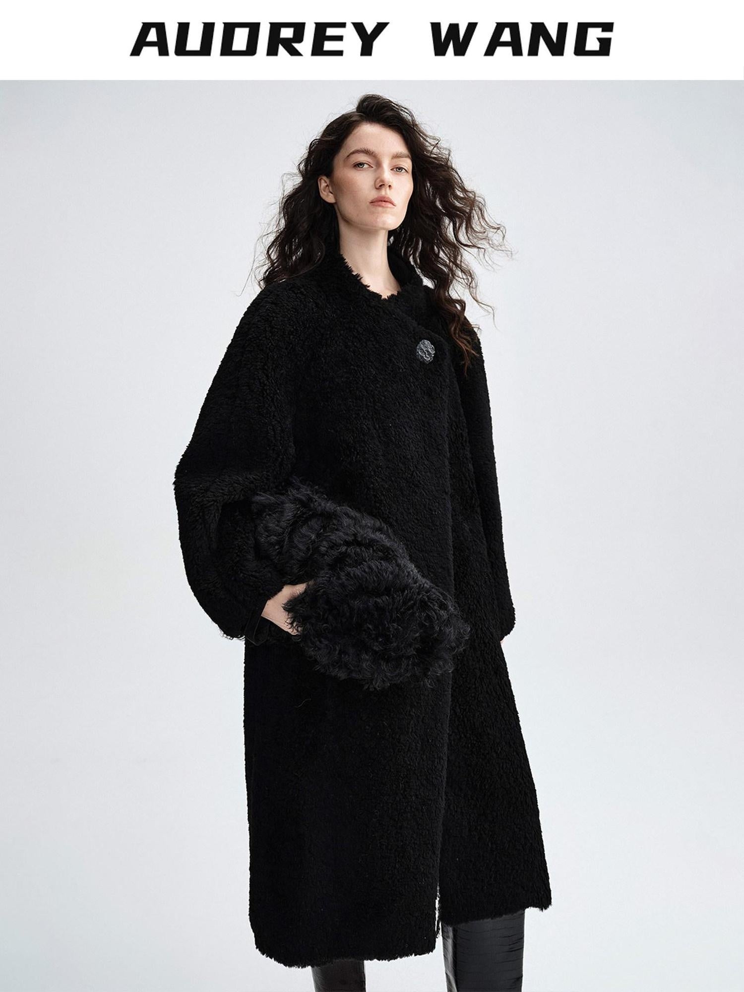 audreyyang Warm Thick Vintage Loose Fit Stand Collar Lambswool Trim Women Black Wool Coats