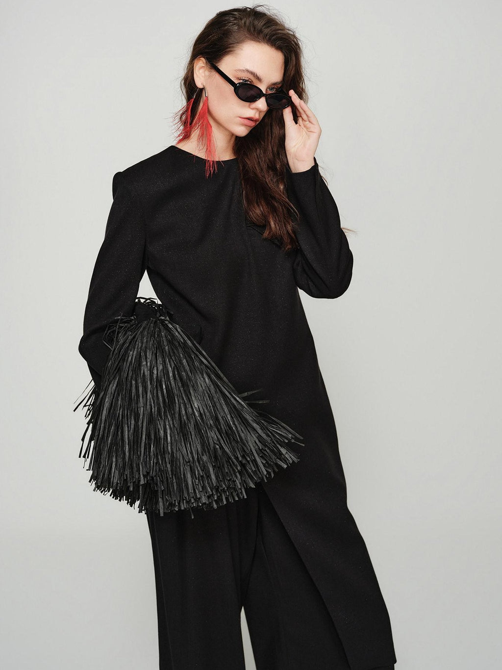 audreyyang Elegant Slim Waist Poly Blend Round Neck Midlength Pullover Black Long Coats
