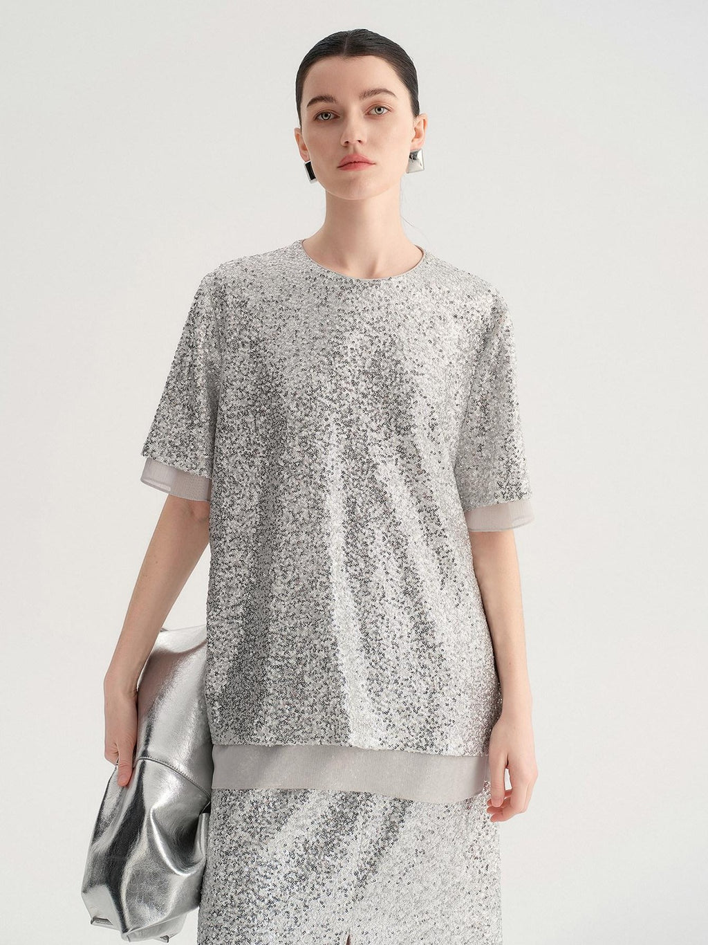 audreyyang Sparkling Sequin Casual Loose Fit Women Crew Neck Top & Skirt Sets