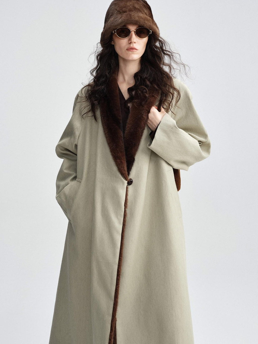 audreyyang Warm Thick Lapel Patchwork Slavic Loose Fit For Women Faux Fur Almond Long Coats