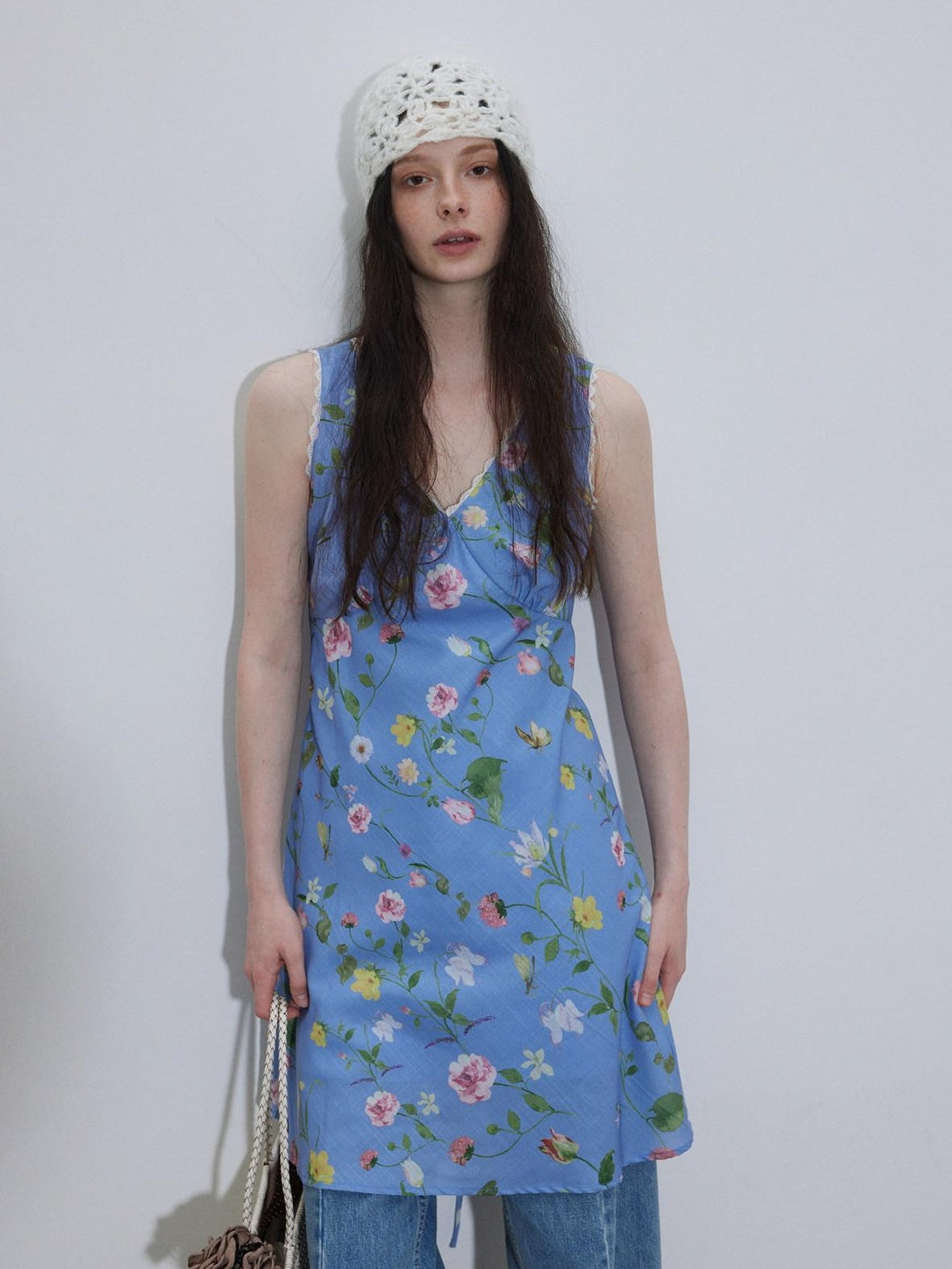 Lofi choose Printed Polyester Sleeveless V-neck A Line Casual Women Black Blue Midi Dresses