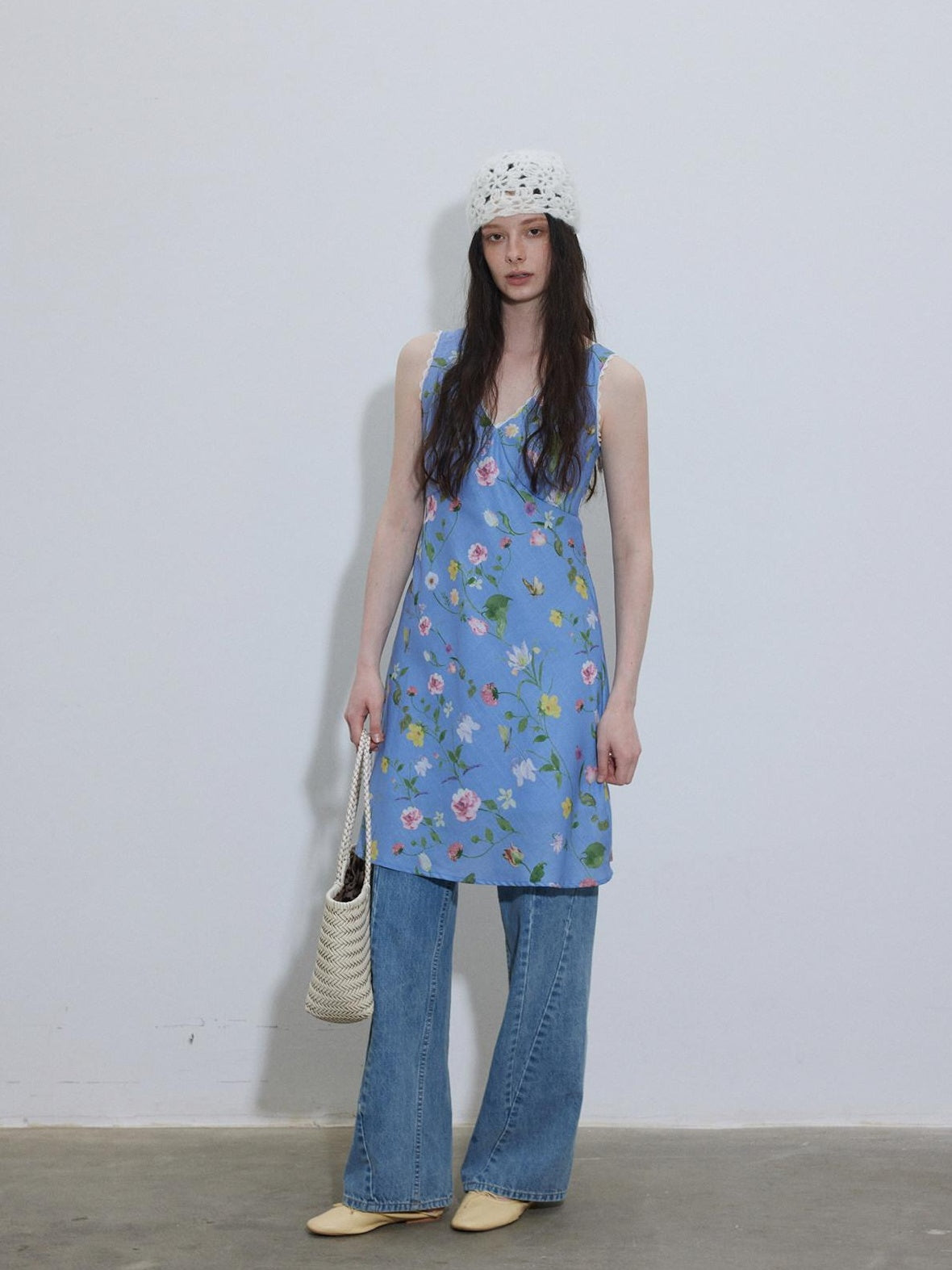Lofi choose Printed Polyester Sleeveless V-neck A Line Casual Women Black Blue Midi Dresses