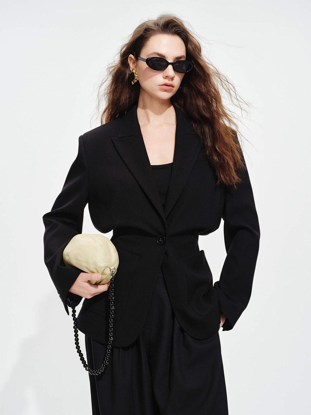 audreyyang Oversized Cinched Waist Short Notch Lapel One Button Black Polyester Blazers