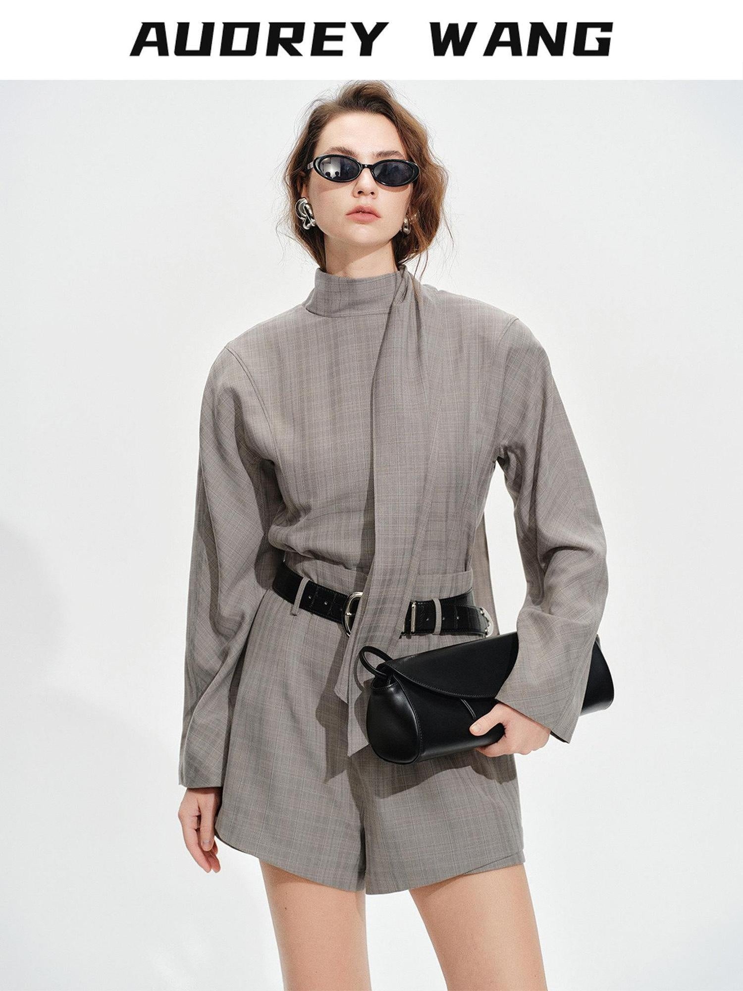 audreyyang Non Deforming Loose Plaid High Neck Long Sleeve Women Grey Top & Shorts Sets