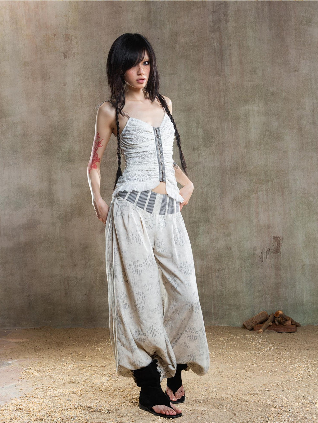 ARIADNAw Asymmetric Contrast Waist Low Rise Loose Lantern Women's Chinos