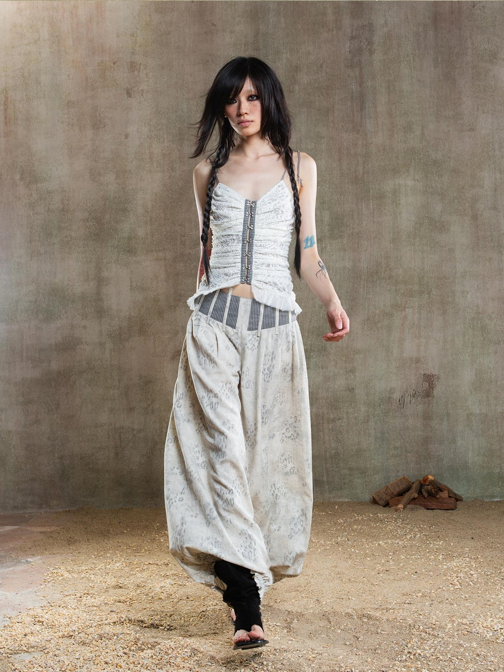 ARIADNAw Asymmetric Contrast Waist Low Rise Loose Lantern Women's Chinos