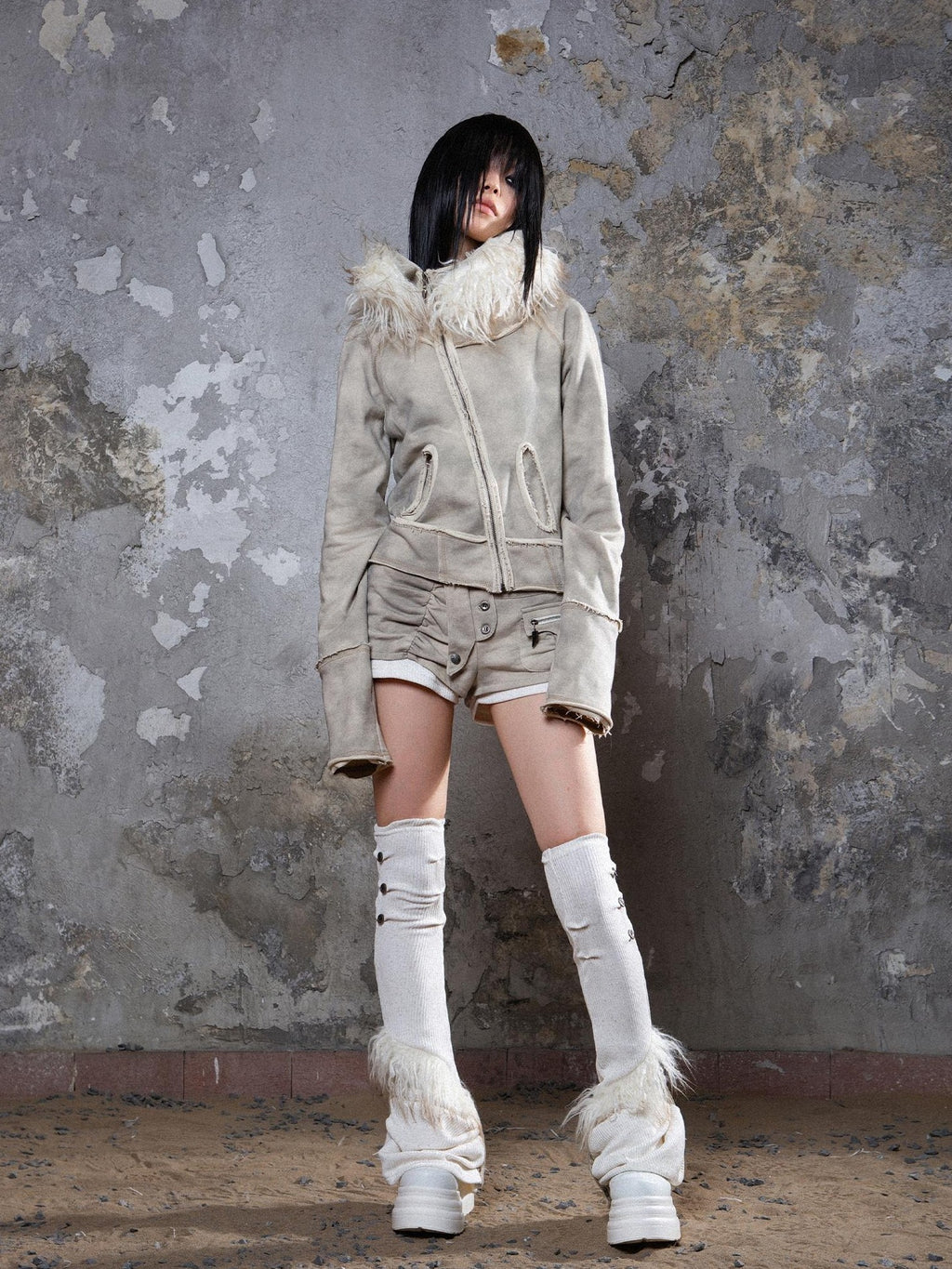 ARIADNAw Faux Fur Collar Distressed Y2k Punk Women's Long Sleeve Cropped Jackets