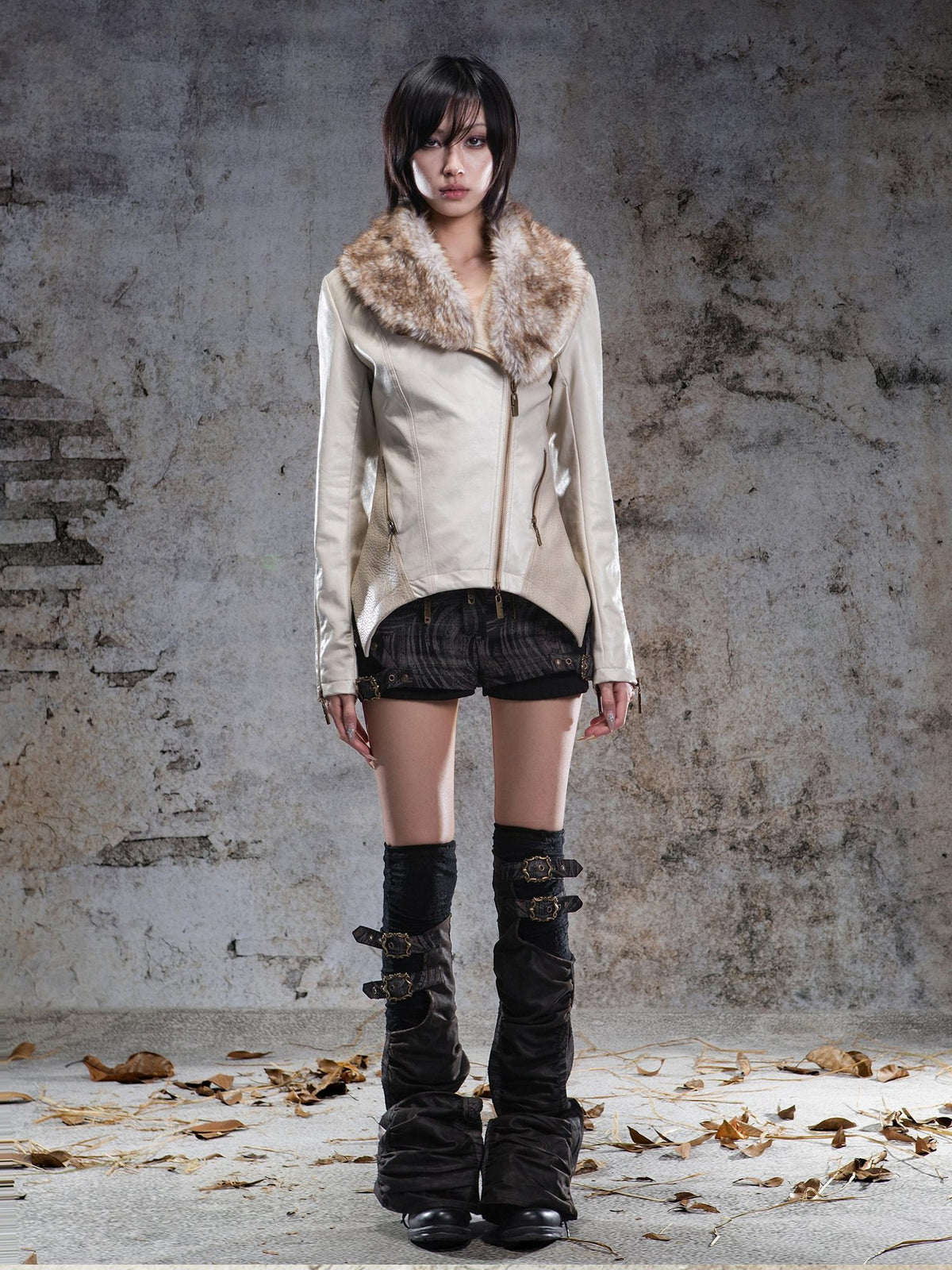 ARIADNAw Two Tone Fur Collar Paneled Slim Fit Punk Women's Pu Leather Jackets