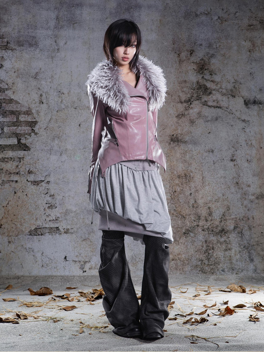 ARIADNAw Two Tone Fur Collar Paneled Slim Fit Punk Women's Pu Leather Jackets