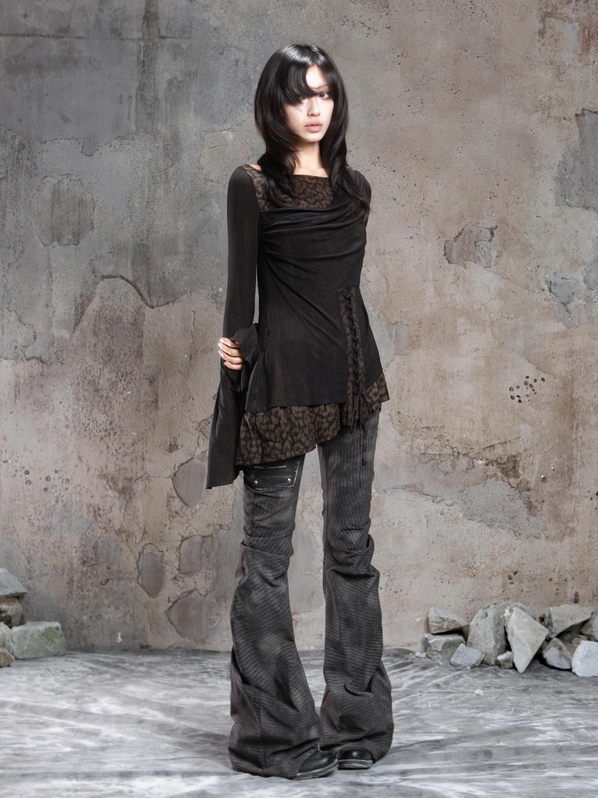 ARIADNAw Vintage Dark Punk Color Block Fake Two Piece Draped Neck Women's Long Sleeve T-shirts