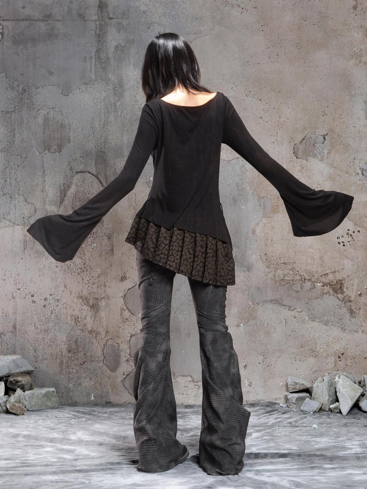 ARIADNAw Vintage Dark Punk Color Block Fake Two Piece Draped Neck Women's Long Sleeve T-shirts