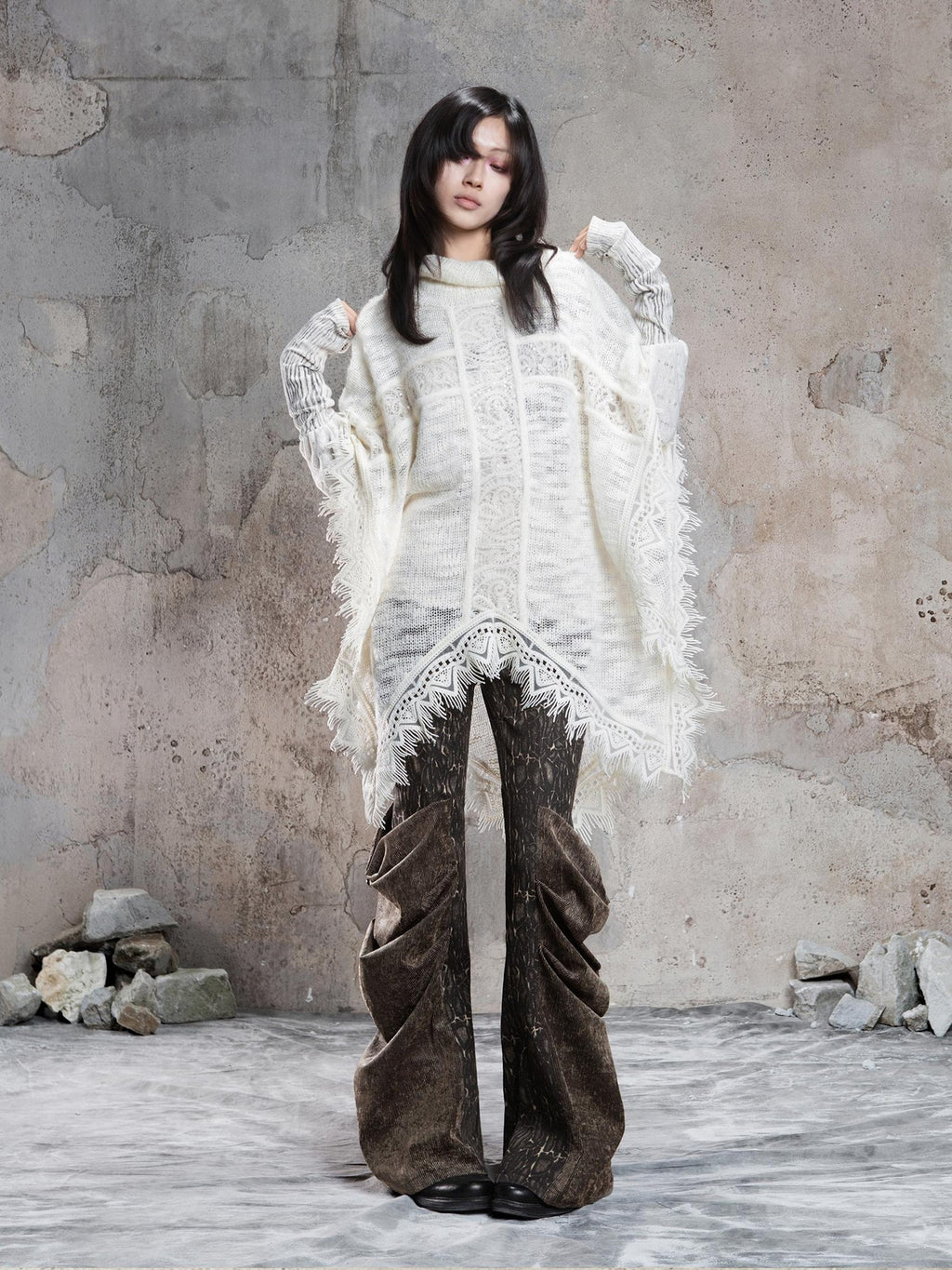 ARIADNAw Vintage Distressed Pocket Pleated Slim Fit Women's Flare Pants