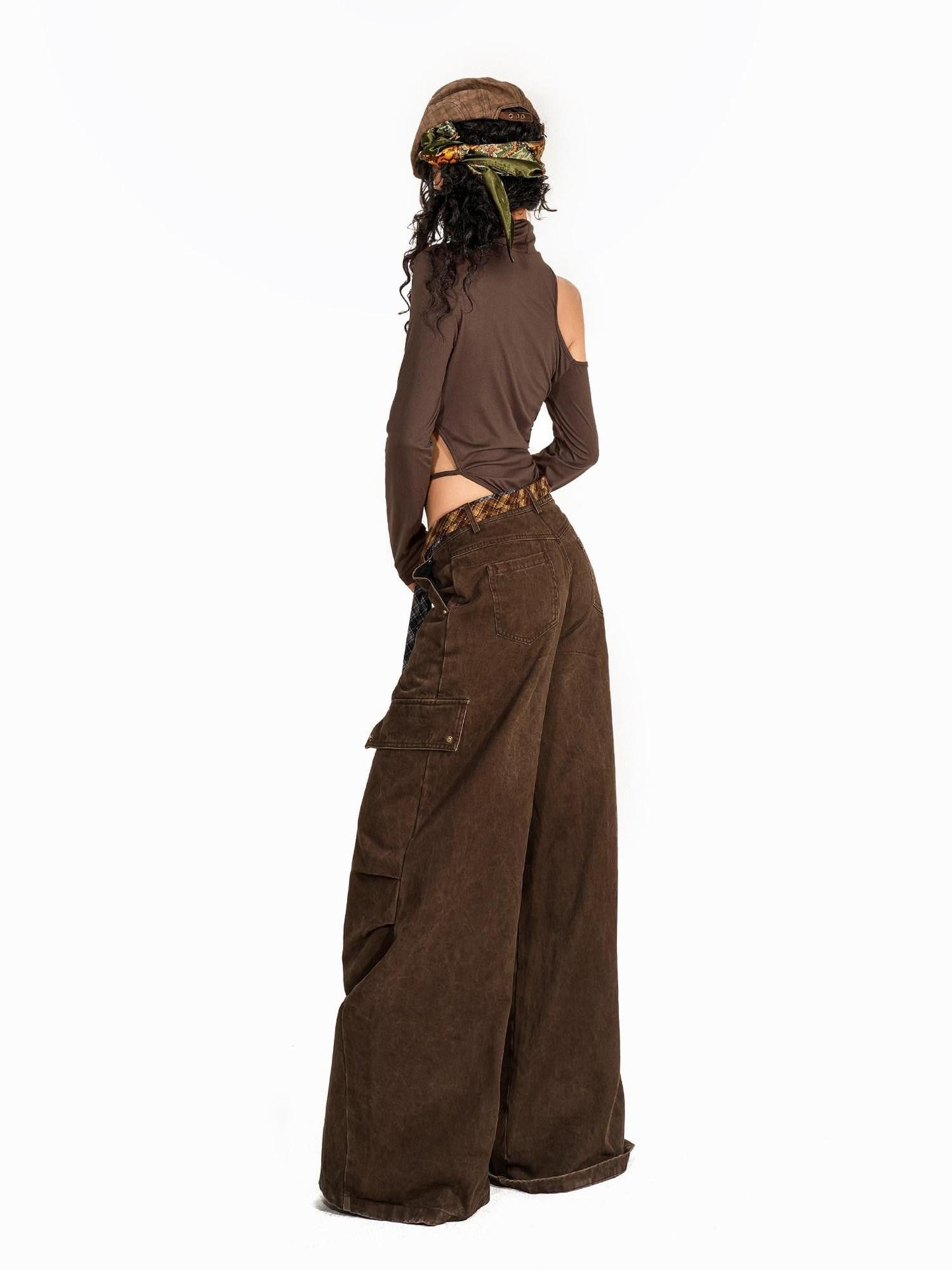 Arielink Coffee Cutout One Shoulder High Neck Women's Cropped Long Sleeve T-shirts