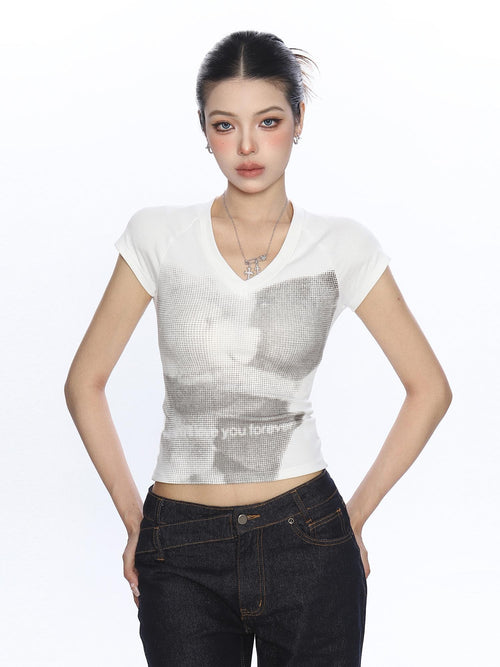 BIGGOLD STUDIO Bear Print V-neck Slim Fit Cotton Women's Short Sleeve T-shirts