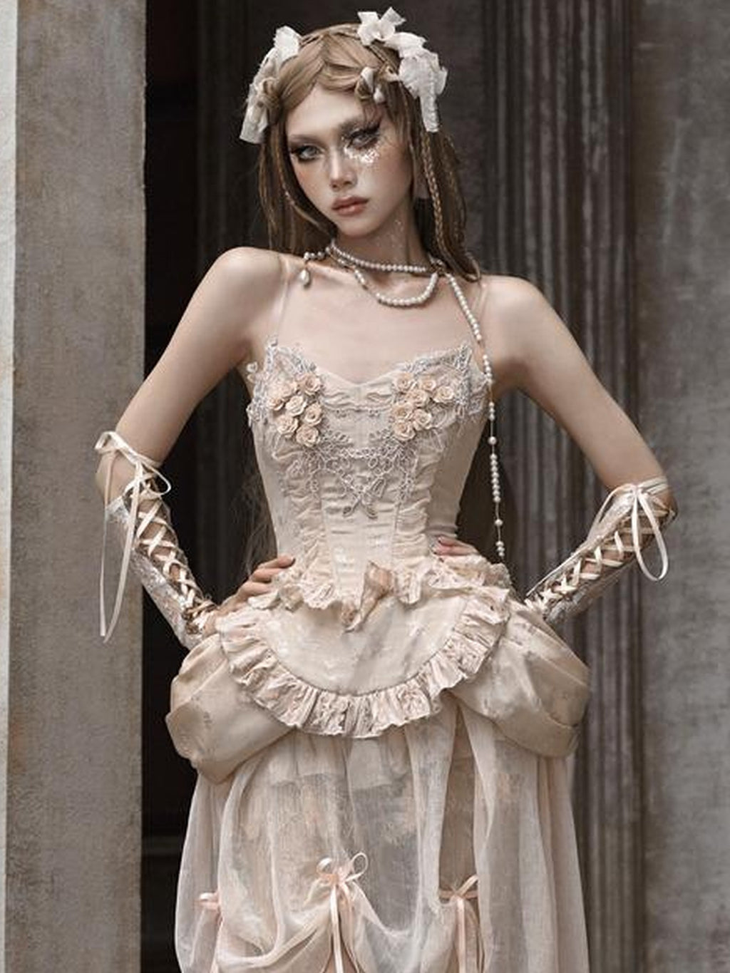 BLOOD SUPPLY Broken Ballet Rococo Gold Embroidered Bustier Women's Polyester Tube Tops